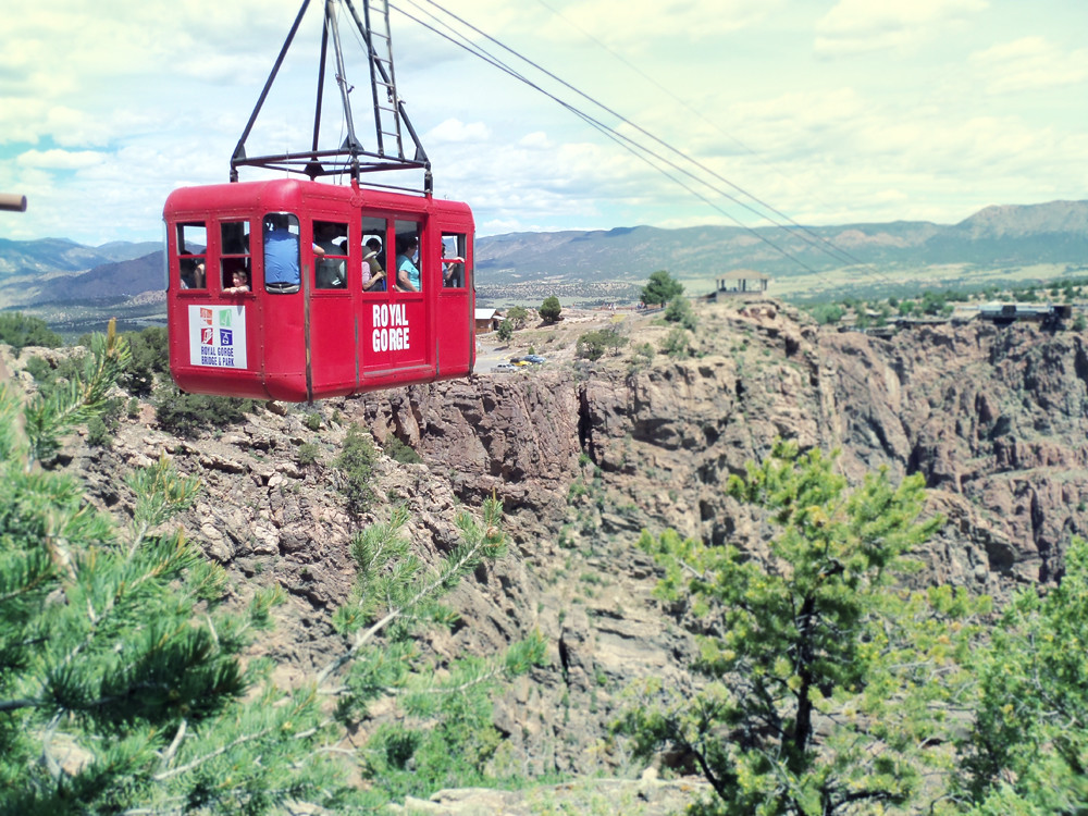The Royal Gorge tram bringing people across the canyon.